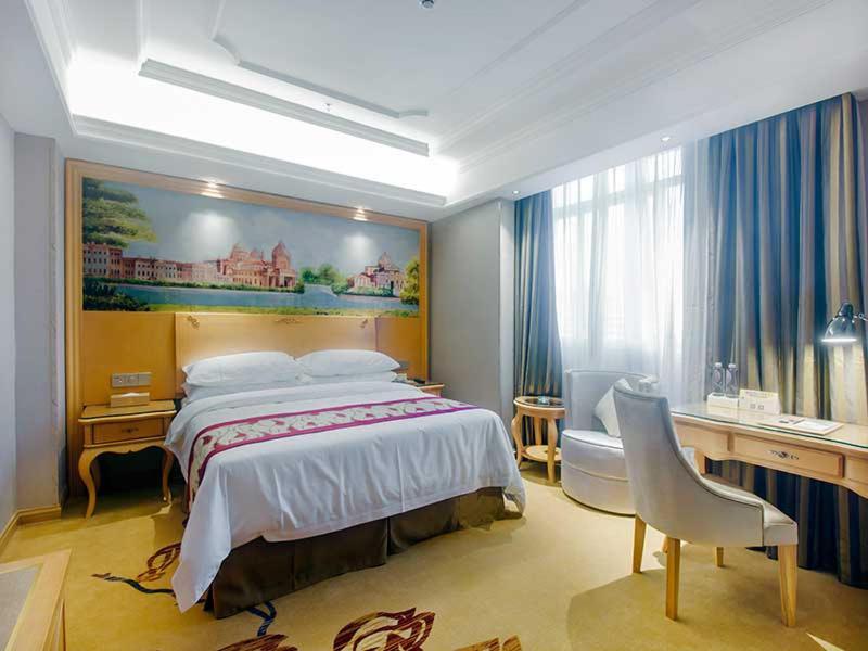 Vienna International Hotel Haikou West Bus Station Zewnętrze zdjęcie