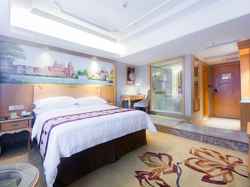 Vienna International Hotel Haikou West Bus Station Zewnętrze zdjęcie